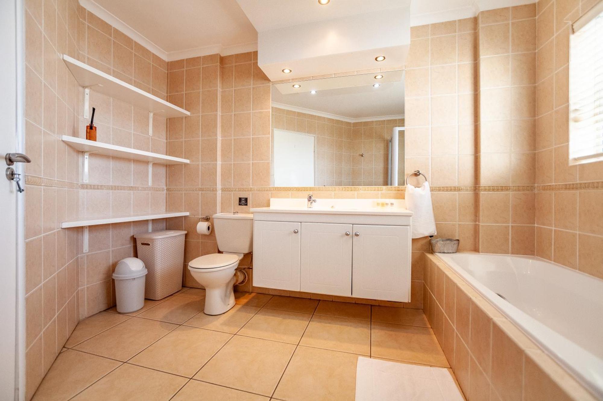 Luxury Ocean View Beachfront 2 Bed Apartment -206 The Waves, Blouberg, Cape Town Bloubergstrand Exterior photo