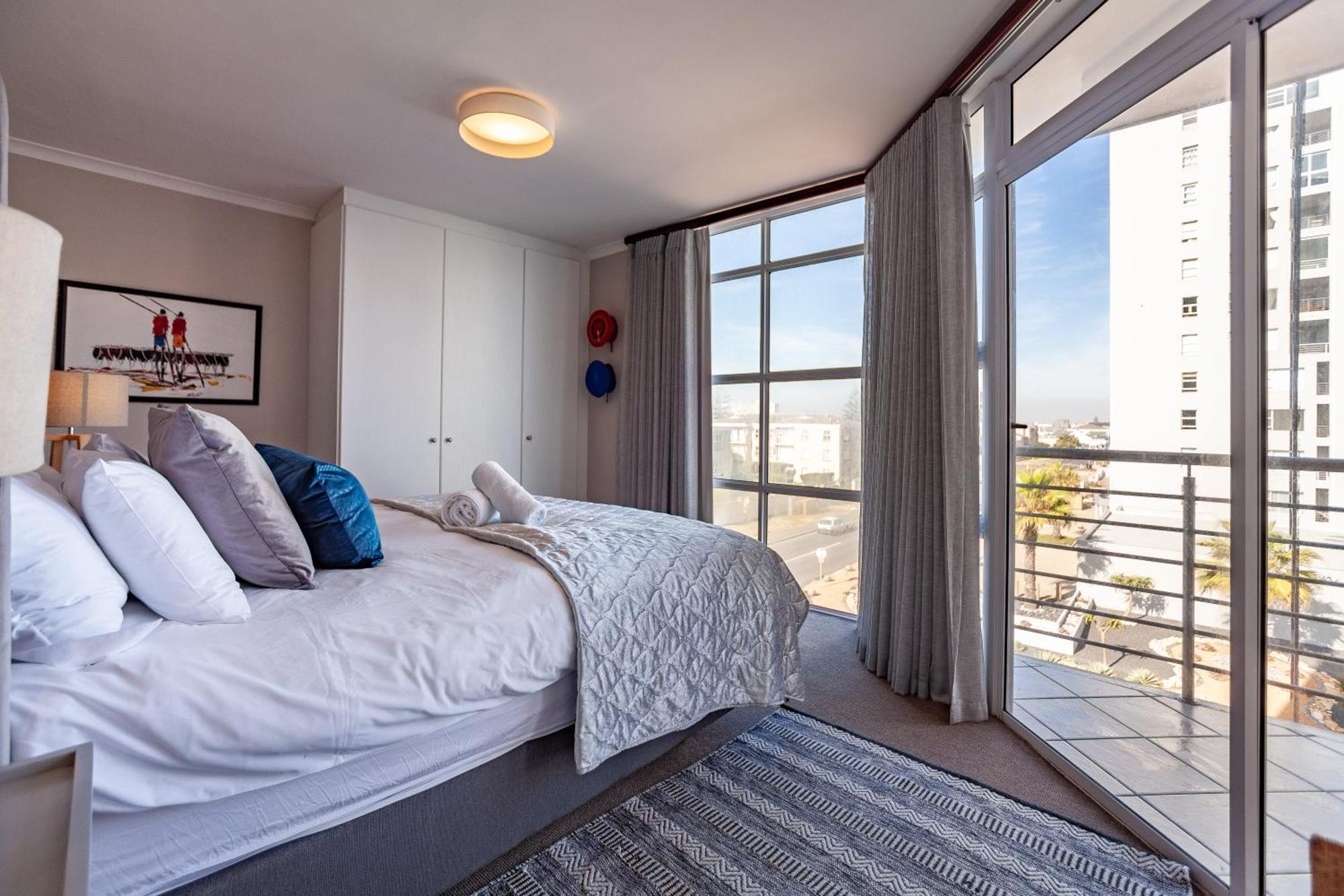 Luxury Ocean View Beachfront 2 Bed Apartment -206 The Waves, Blouberg, Cape Town Bloubergstrand Exterior photo